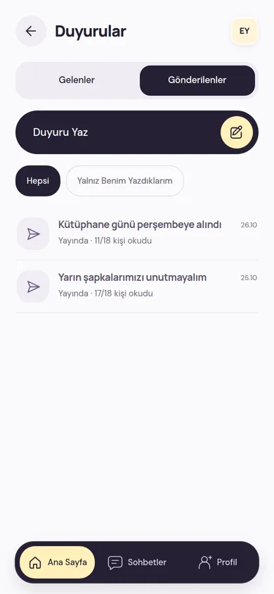 Duyurular ekranı: Duyuru Yaz düğmesi ve öğretmenin gönderdiği sınıf duyuruları, kaç velinin okuduğu bilgisiyle